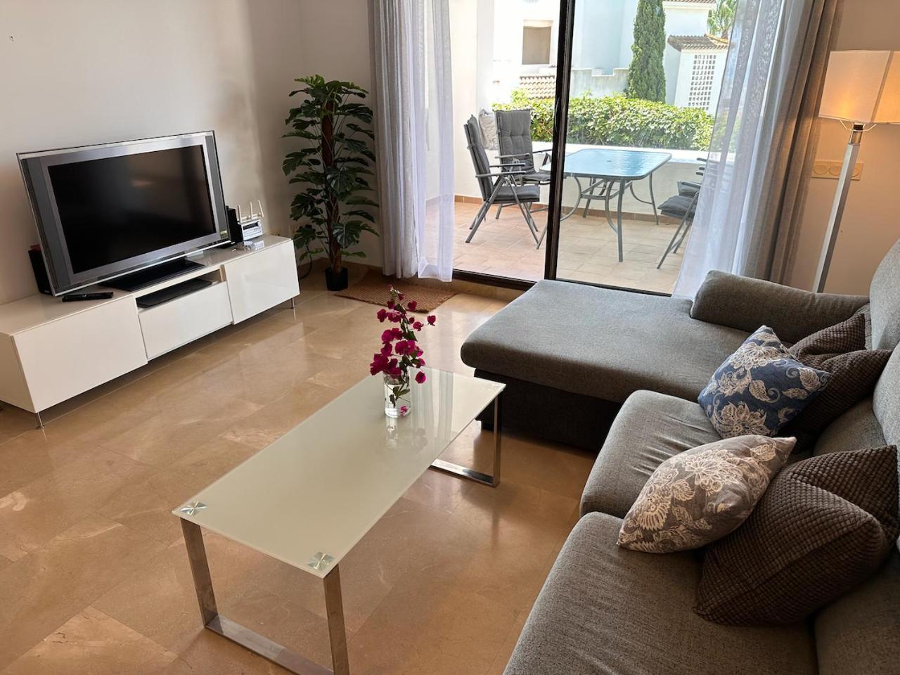 Quiet Family Apartment, 4 Pools, Close To The Beach And Golf, La Marina Alcaidesa 9 02 Buitenkant foto